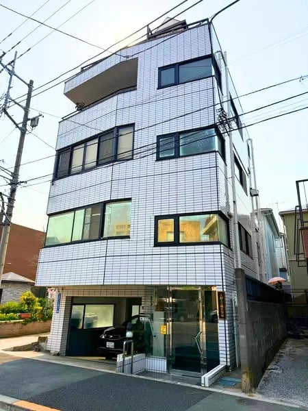 美鈴工業株式会社の事務所外観
